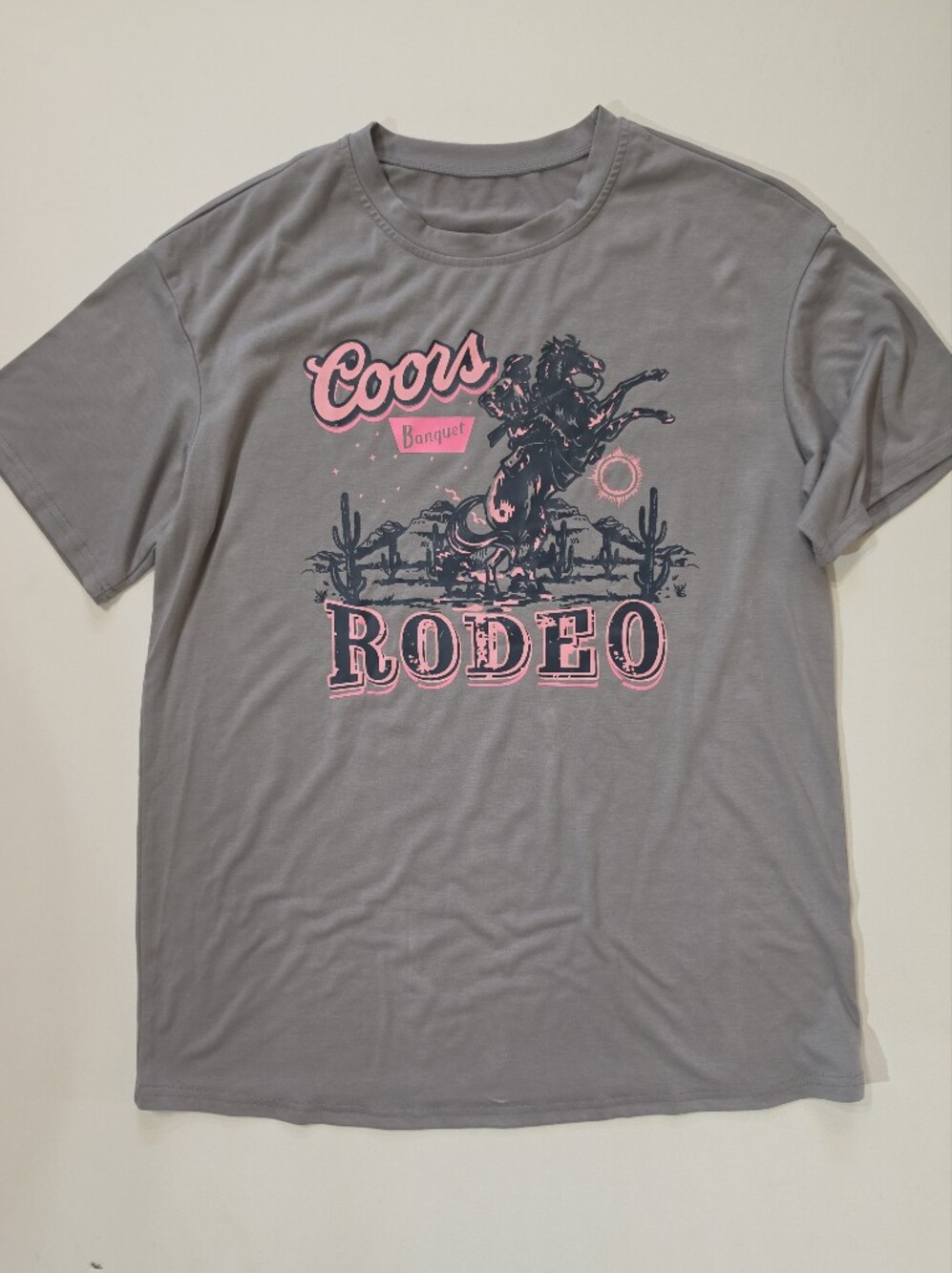 Coors Oversized T-Shirt Mens Small Grey Pink Western Cowboy Rodeo Graphic Tee